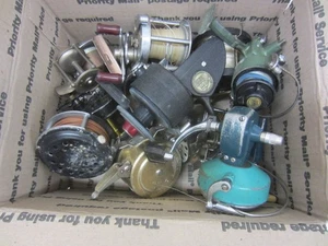 Lot of Vintage FISHING REELS in Medium Flat Rate Box - Picture 1 of 9