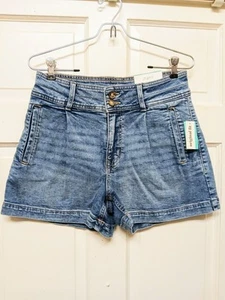 M by Maurices  Blue Denim High Rise Women's Jean Shorts Size 8 New With Tags  - Picture 1 of 6