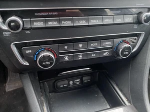 18 KIA OPTIMA Temperature AC Heater Climate Control - Picture 1 of 1