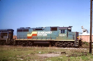 ORIGINAL KODACHROME SLIDE SEABOARD SYSTEM GP-38AC #6247 PORTSMOUTH, VA APR 1986 - Picture 1 of 1