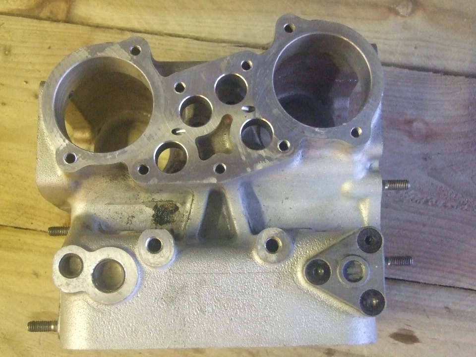 Ducati ST4 916 rear vertical cylinder head vgc - Image 1 of 4