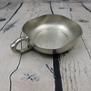 Ciotola in peltro vintage metà secolo manico corto puro peltro nobile Etainpur Holland  - Foto 1 di 12