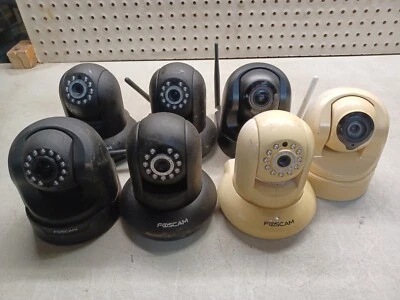 LOTE de 7 Cámaras de Seguridad Foscam Inalámbricas HD IP, Varios Modelos -SIN PROBAR, LEER Foto 1 de 4