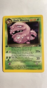 1st Edition Dark Weezing 31/82 w/Blue Dot Misprint RARE Vintage Pokemon TCG Card