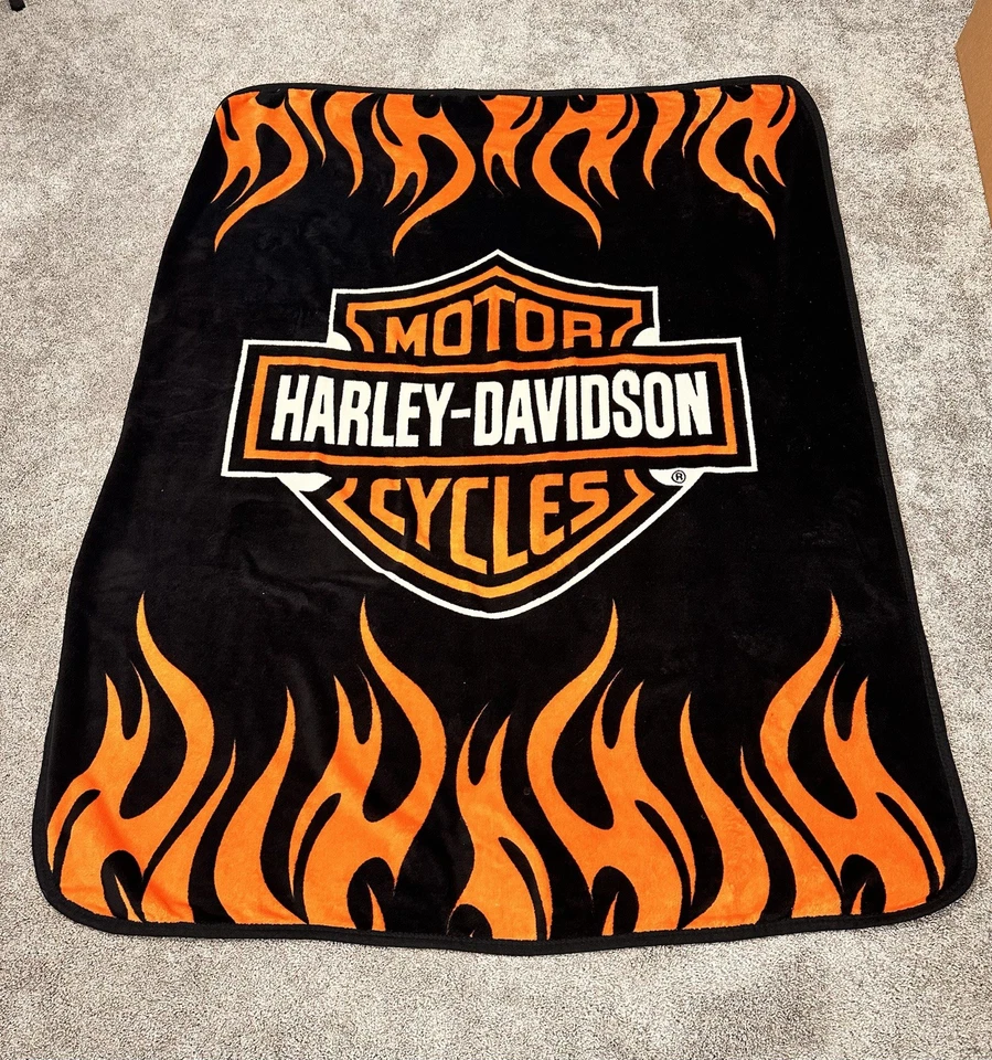 Manta Harley Davidson clásica de felpa súper suave negra llamas Foto 1 de 4