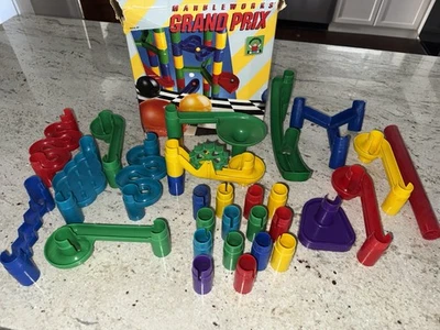 Discovery Toys MARBLE MAZE race building Set Marbleworks Grand Prix Pieces - Image 1 of 4