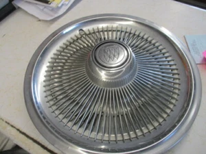 77-79 Lesabre 15" 72-Rib wheel cover NICE 1066 - Picture 1 of 3