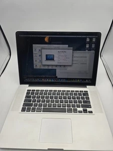 Apple MacBook Pro 15 in 2012 Silver/Intel Core i7 2.30 GHz, 500 GB HHD 4 GB RAM - Picture 1 of 15