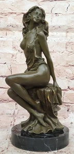 Detaillierte Bronze Venus Statue der Liebesgöttin signiert Mavchi Akt weibliche Figur - Bild 1 von 10