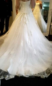 Beautiful Kay Mason Wedding Dress - Picture 1 of 7