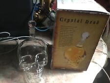 bouteille a whisky skull en verre