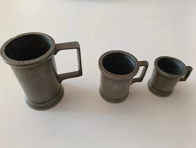 mesure en étain - Photo 1/3