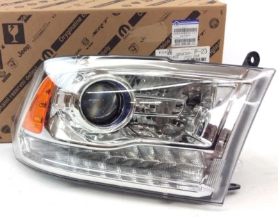 Оригинальная двухфункциональная фара со стороны пассажира для проектора RAM 1500 2500 3500 2016-2018 годов выпуска - Изображение 1 из 4