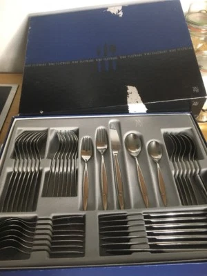 WMF Cromargan Dakota Posate Korea Molto Rare 8 Persone 40 Pezzi - Immagine 1 di 4