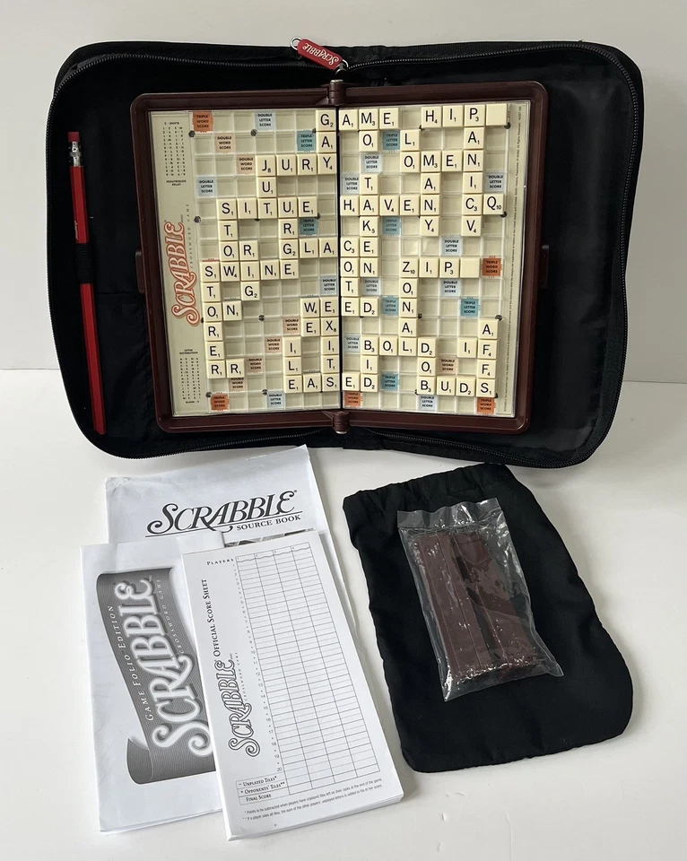 Scrabble Folio Edition Game Travel Zipper Case Hasbro Crossword Instructions VGC - Image 1 of 4