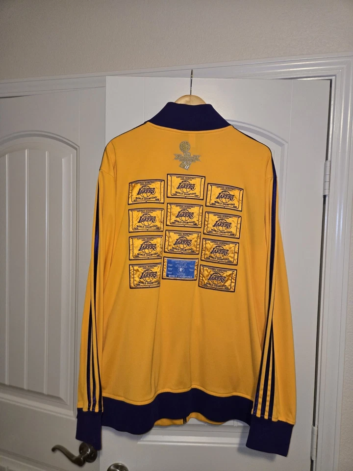 LA Lakers 2010 Champion Ring Banner Ceremony Jacket Authentic Adidas 2XL Warmup - Image 1 of 4