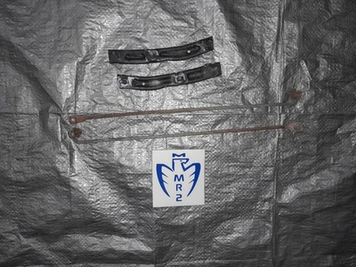 Toyota MR2 1985-1989 AW11 4 EDADES 1,6 L parachoques delantero soportes pestañas montaje varillas Foto 1 de 4