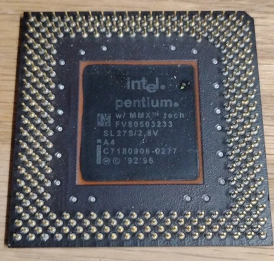 Vintage Intel Pentium w/ MMX Tech FV80503233 SL27S 2.8V 233MHz Microprocessor - Image 1 of 2