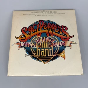 Sgt. Pepper's Lonely Hearts Club Band Double Soundtrack Vinyl LP - RS-2-4100 - Picture 1 of 9