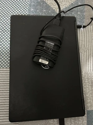 Dell Latitude 5490 14" (Intel Core i5,8GB, 256GB SSD) Laptop - Nero. - Immagine 1 di 3