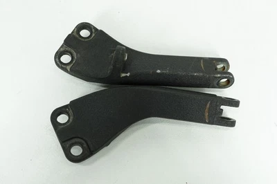 2013 Harley Dyna FLD Switchback OEM Left Right Foot Rest Peg Support Bracket Foto 1 de 4