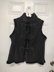 Women's Cold Water Creek Faux Fur Black Vest With Beaded Frog Closures Size Medi - Picture 1 of 12