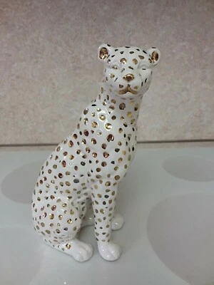 Figura de leopardo sentado Sagebrook Home 11", dorado y blanco - 15878 Foto 1 de 4