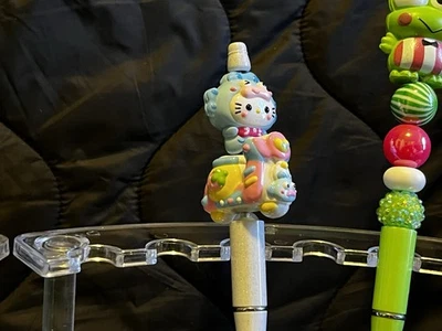 HK Hello Kitty As Hangy On Hangy Scooter Beaded Pen Sanrio Family Fish - Image 1 of 3