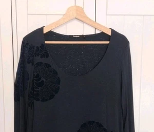 Top Desigual grande in velluto floreale navy - Foto 1 di 15