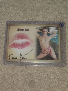 Tarjeta de beso firmada con autógrafo de Emma Hix Collectors Expo modelo #10 - Imagen 1 de 2