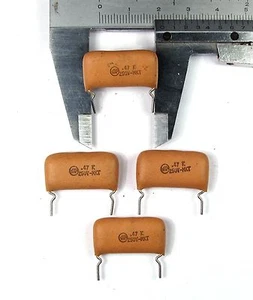 4 Ducati capacitor 0,47uF 470nF 250V for fuzz pedal Vox tube amplifiers - Picture 1 of 1