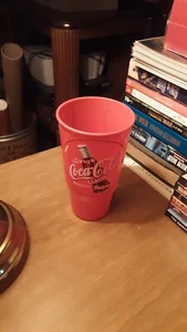 Coca-Cola / rote Plastiktasse / wie abgebildet... - Bild 1 von 2