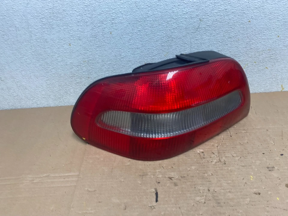 1998 to 2001 Volvo C70 Left Driver LH Side Tail Light N7756 OEM DG - Image 1 of 4