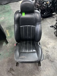 CHRYSLER 300C BLACK LEATHER FACELIFT PASSENGER SEAT INTERIOR 3.0 Crd Hemi #2 - Picture 1 of 6