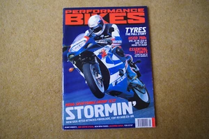 Performance Bikes - May 2000 - Fireblade, GSX-R750, YZF-R1, ZX-9R, VFR750, ZX-7R - Picture 1 of 4