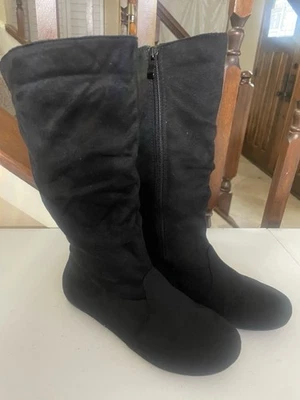 Forever Mujeres Tacón Plano Slouchy Medio Pantorrilla Botas Cremallera Lateral SELENA-23 Negro Gamuza Foto 1 de 4