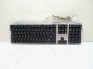 Apple M7803 USB-A Wired Vintage 2000 Pro Keyboard - Picture 1 of 9