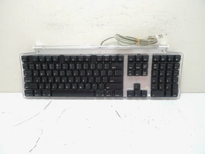 Apple M7803 USB-A Wired Vintage 2000 Pro Keyboard - Image 1 of 4