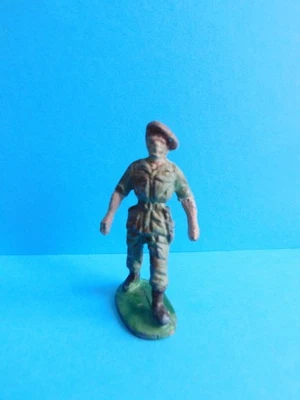 QUIRALU / ARMEE COLONIALE : OFFICIER PARACHUTISTE  AU DEFILE - Photo 1/2