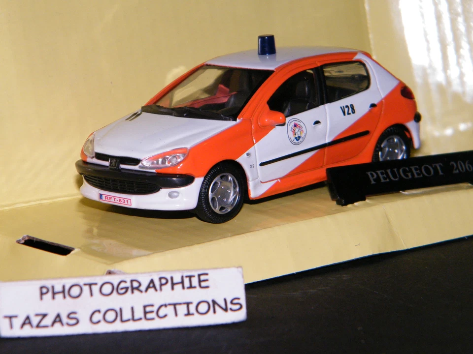 PEUGEOT 206 POMPIERS DE BELGIQUE DE ABREX CARARAMA 1.43 REF CAA42420 - Photo 1/1