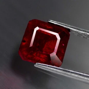 ES 9.890 ct. Rubí Natural Octagon Rojo Madagascar - Imagen 1 de 5