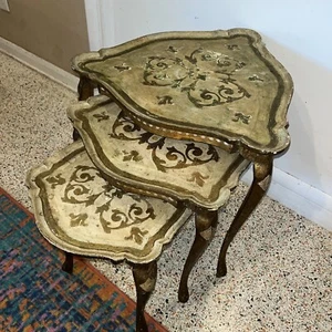 Set of 3 Vintage Hollywood Regency Florentine Nesting Tables Italy Unusual Shape - Picture 1 of 13