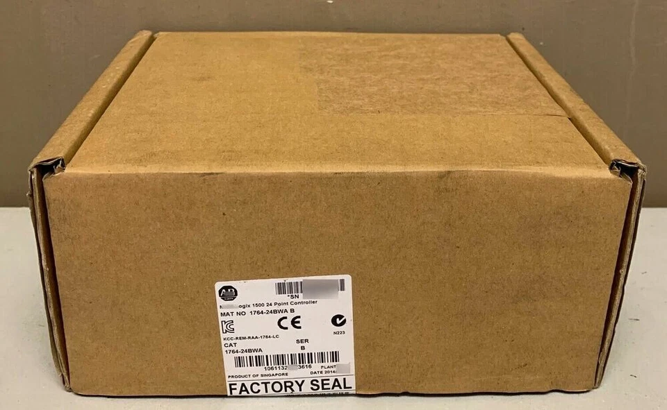 1764-24BWA / B MicroLogix1500 24 Point Controller New Factory Sealed 1pcs - Image 1 of 1