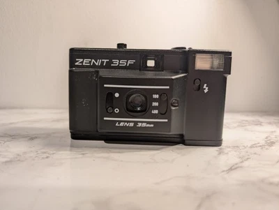 Zenit 35F Classic Lomography Camera for Spares or Repairs - Изображение 1 из 4