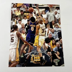 SIGNIERTES Kobe Bryant #24 LA Lakers NBA Finals 2000 handsigniertes 8x10 Foto COA HOLO - Bild 1 von 7
