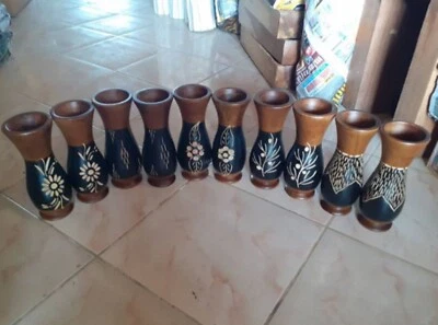 Jarrón de madera de mango tallado en flor decoración tailandesa para el hogar hecho a mano marrón moderno forma alta Foto 1 de 4