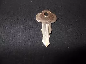 Chicago Lock Key # PR 509 For Coca Cola Cooler Machine Coke Pepsi Vendo Cav Keil - Picture 1 of 4