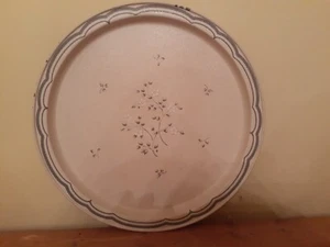 Gorgeous Vintage Pfaltzgraff Heirloom 13.5" Round Metal Tin Serving Tray - Picture 1 of 7