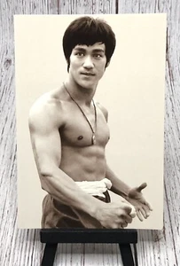 Tarjeta postal publicitaria del actor de artes marciales de Bruce Lee The Big Boss - Imagen 1 de 4