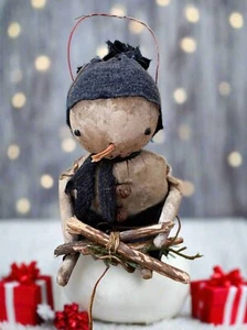 Primitive Handcrafted Roger Snowman Doll w/ Hat and Greens 10" - Bild 1 von 4
